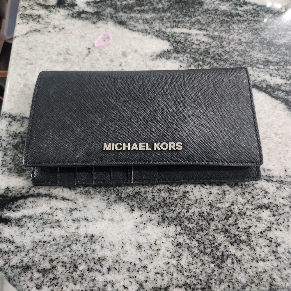 Micheal Kors Wallet